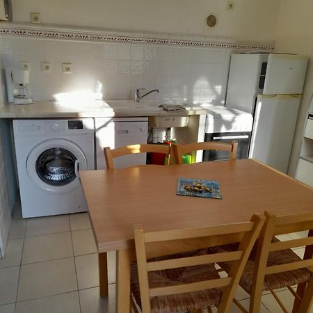 Chambres D'Hotes Chez Cecile A Lagnes Eksteriør billede