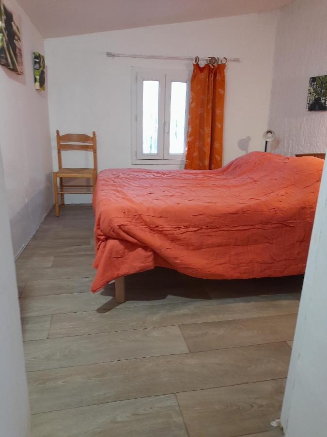Chambres D'Hotes Chez Cecile A Lagnes Eksteriør billede