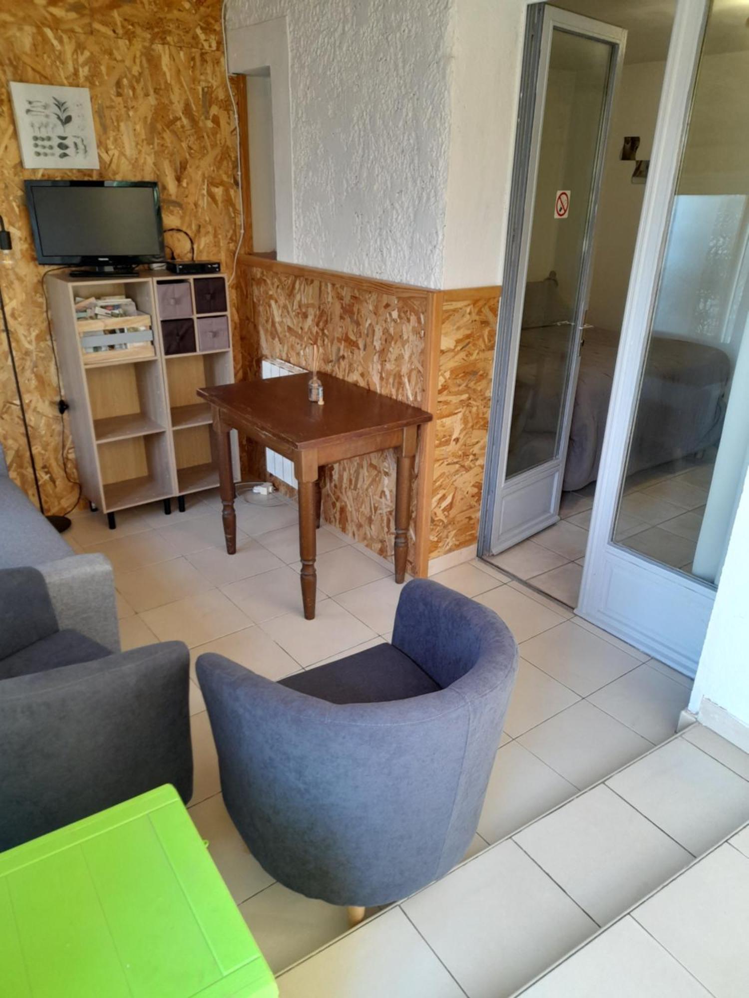 Chambres D'Hotes Chez Cecile A Lagnes Eksteriør billede