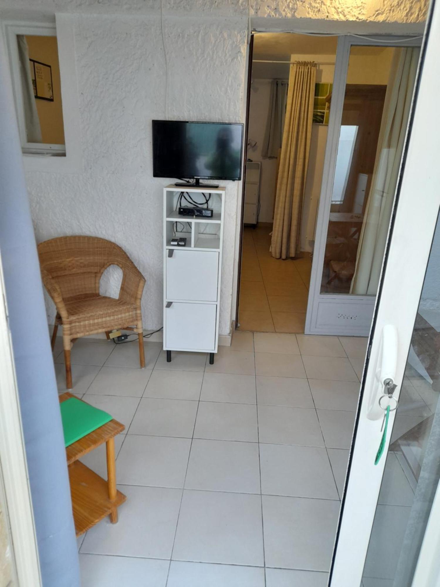 Chambres D'Hotes Chez Cecile A Lagnes Eksteriør billede